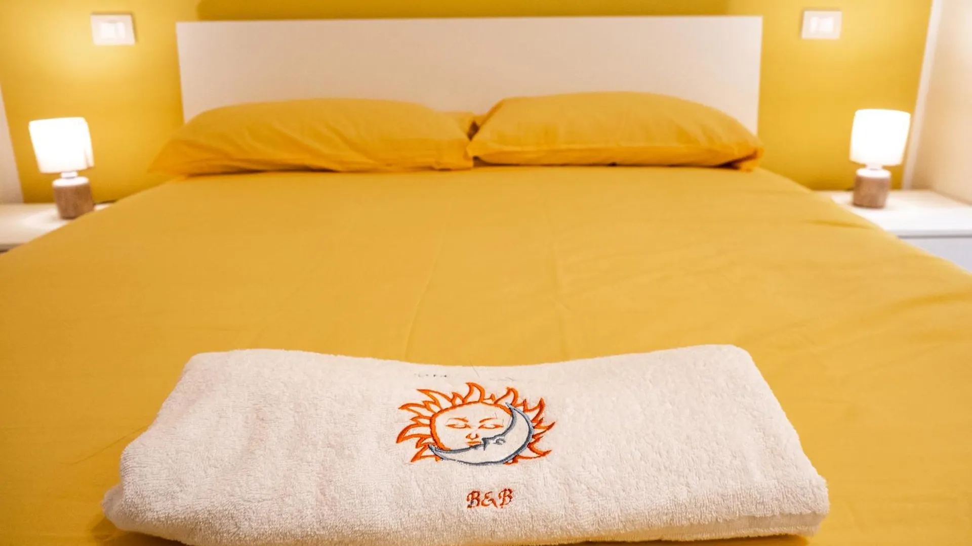 Homestay Sun & Moon B&B Bari