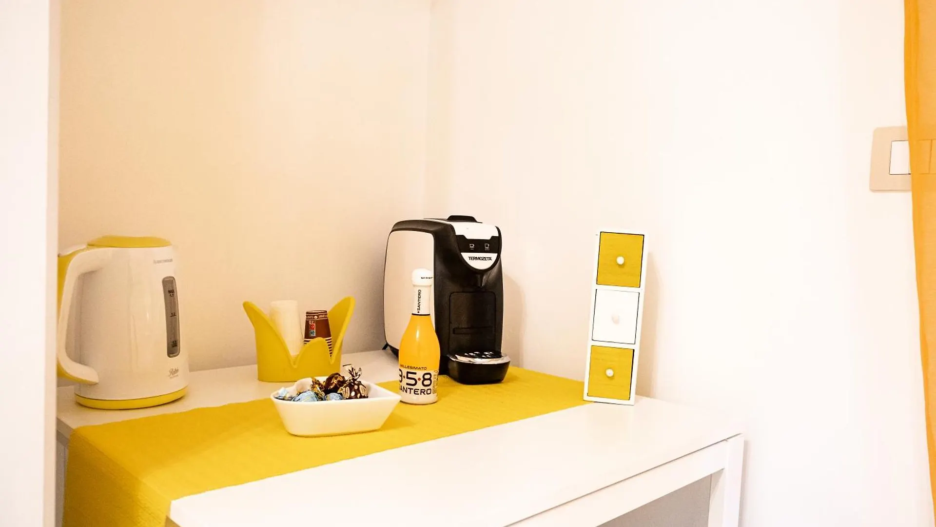 Homestay Sun & Moon B&B Bari